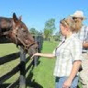 Meet your Posher, Karissa